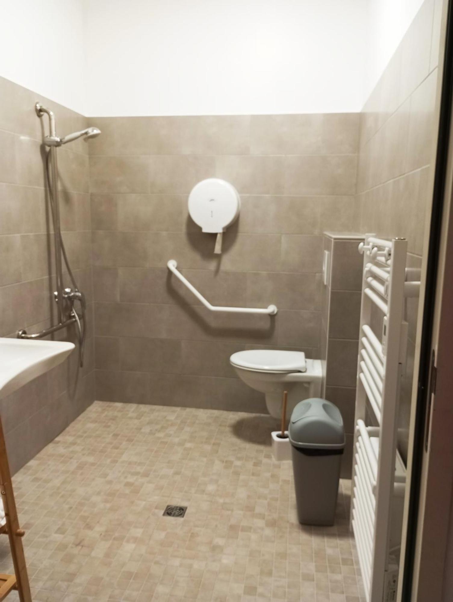 Chambre D'Hotes Pmr Hildegarde 모이작 외부 사진